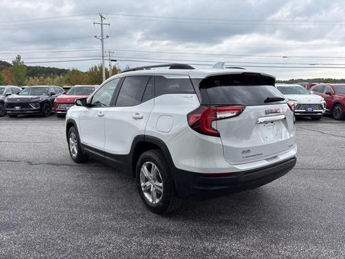 2022 GMC Terrain SLE