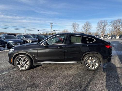 2021 BMW X4 xDrive30i