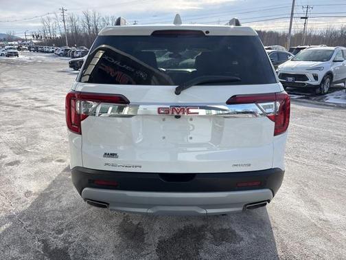 2023 GMC Acadia AWD SLT