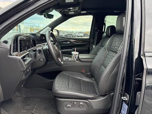 2024 Cadillac Escalade ESV Sport Platinum