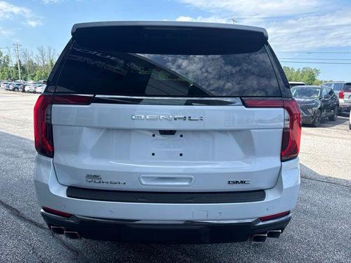 Glacier White Tricoat 2026 GMC Yukon Denali Ultimate