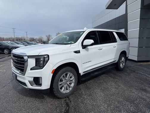 Summit White 2023 GMC Yukon XL SLT