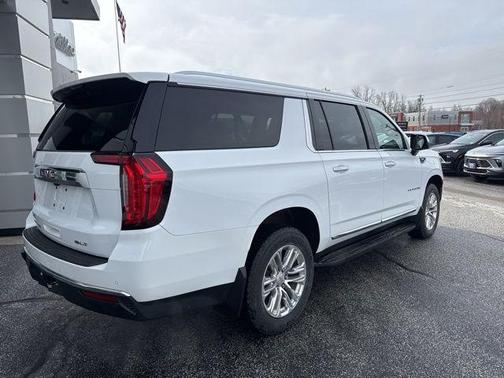 Summit White 2023 GMC Yukon XL SLT