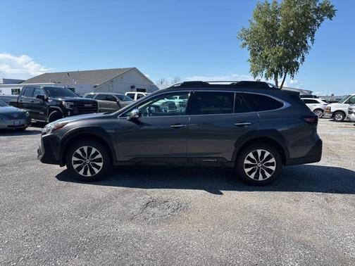 2023 Subaru Outback Touring XT