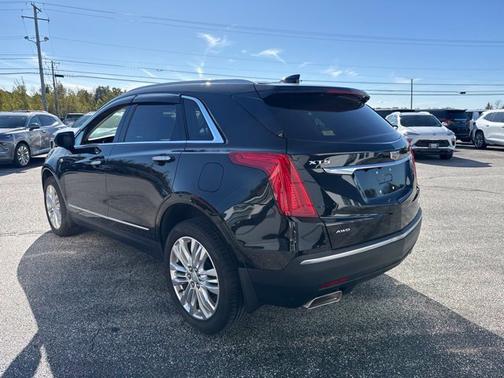 Stellar Black Metallic 2017 Cadillac XT5 Base