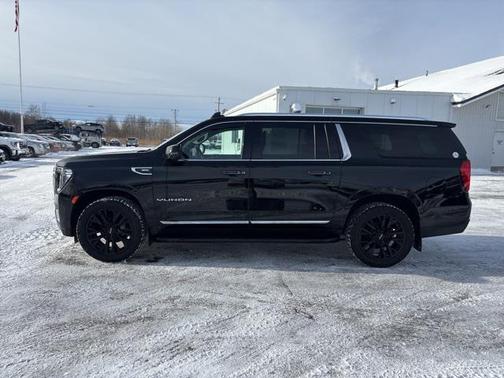 2021 GMC Yukon XL SLT
