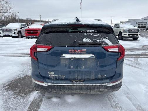 Downpour Metallic 2024 GMC Terrain SLT