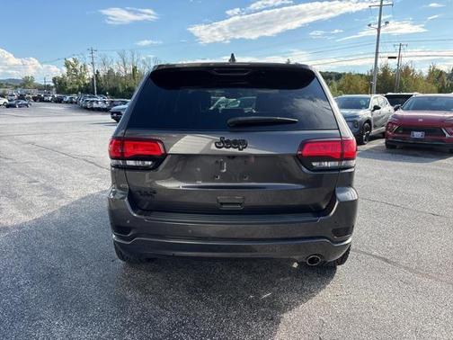 2020 Jeep Grand Cherokee Altitude