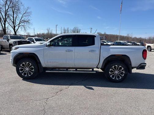 Summit White 2023 GMC Canyon Denali