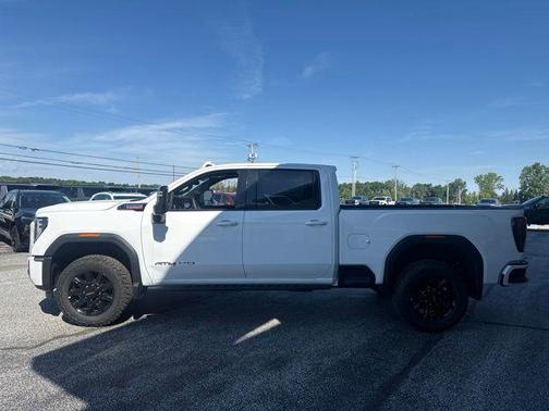 Summit White 2026 GMC Sierra 3500 AT4