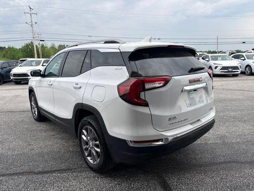 Summit White 2023 GMC Terrain SLT