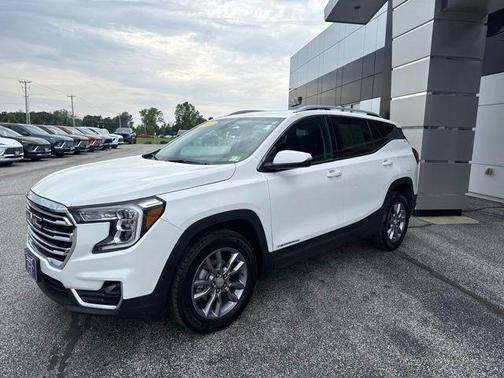 Summit White 2023 GMC Terrain SLT
