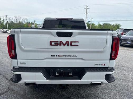 Summit White 2021 GMC Sierra 1500 AT4