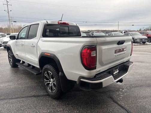 2024 GMC Canyon AT4