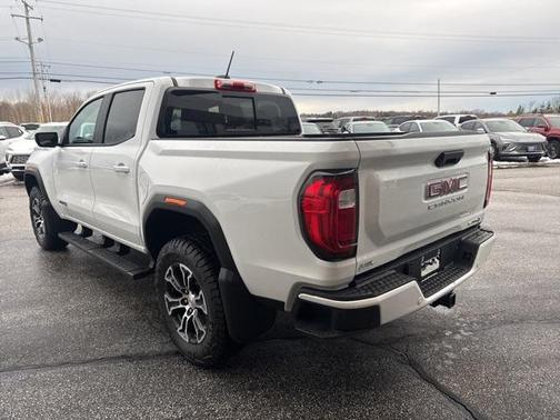 2024 GMC Canyon AT4