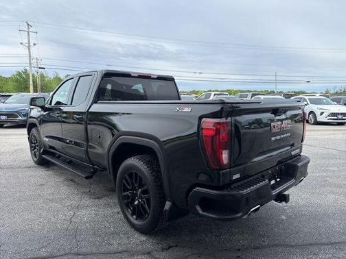 Onyx Black 2023 GMC Sierra 1500 Elevation