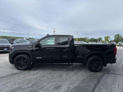 Onyx Black 2023 GMC Sierra 1500 Elevation