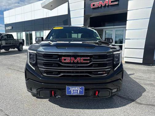 Onyx Black 2024 GMC Sierra 1500 AT4