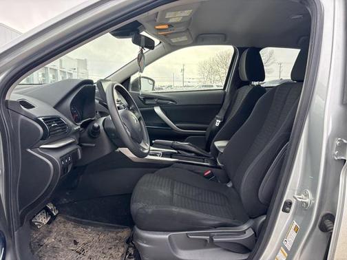 2022 Mitsubishi Eclipse Cross LE