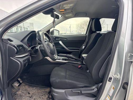2022 Mitsubishi Eclipse Cross LE