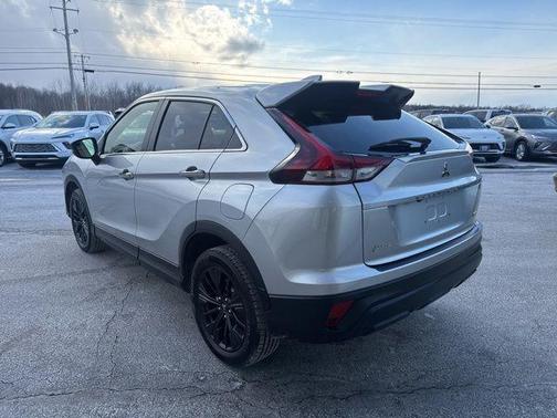 2022 Mitsubishi Eclipse Cross LE