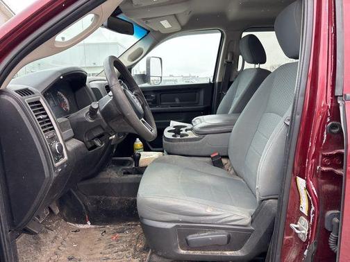 Delmonico Red Pearlcoat 2018 RAM 3500 Tradesman Crew Cab 4x4 6'4' Box