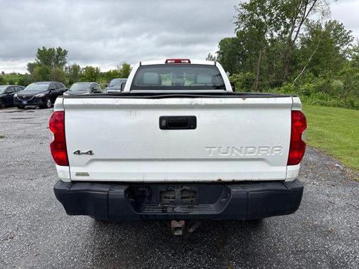 Super White 2017 Toyota Tundra SR