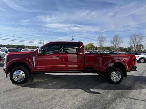 2025 Ford F-450 Lariat