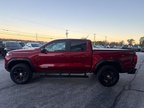 Volcanic Red Tintcoat 2023 GMC Canyon Elevation