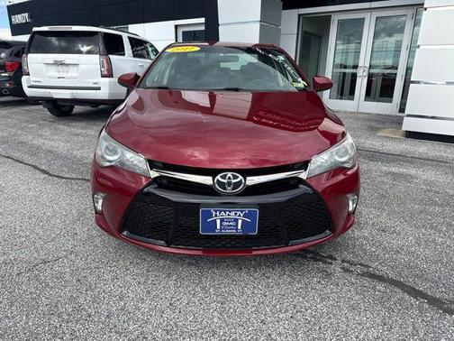 Ruby Flare Pearl 2017 Toyota Camry SE