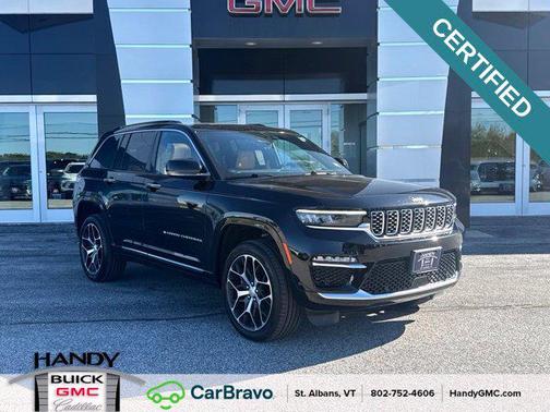 Diamond Black Crystal Pearlcoat 2024 Jeep Grand Cherokee Summit
