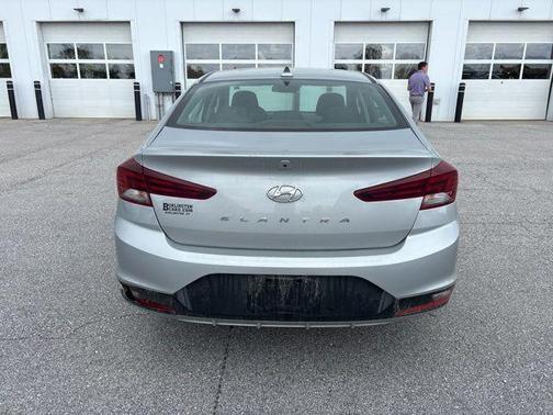 Stellar Silver 2020 Hyundai ELANTRA SEL