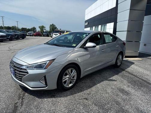 Stellar Silver 2020 Hyundai ELANTRA SEL
