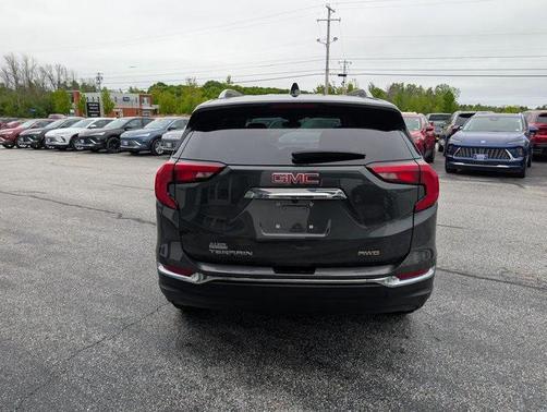 2021 GMC Terrain SLT