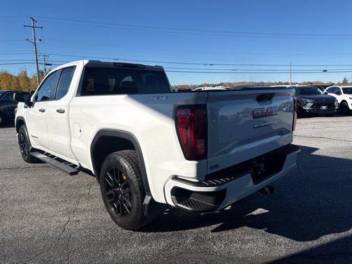 Summit White 2023 GMC Sierra 1500 Pro