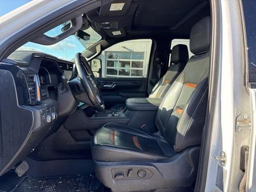 2024 GMC Sierra 2500 AT4