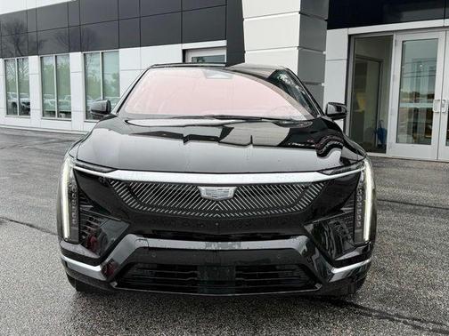 2025 Cadillac OPTIQ Luxury 1 AWD