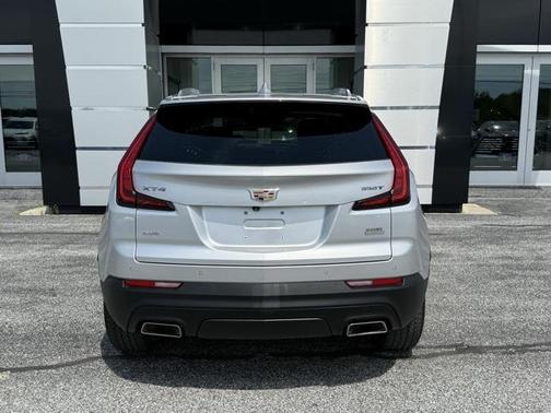 2022 Cadillac XT4 Luxury