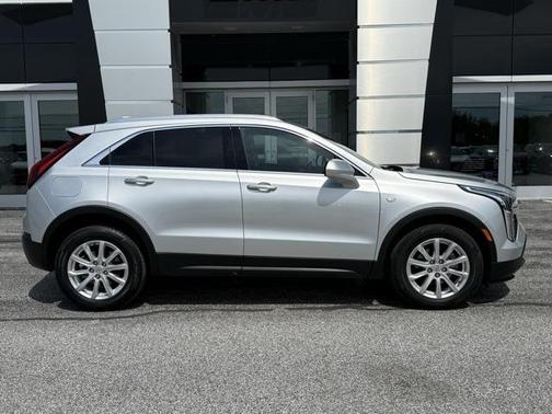 2022 Cadillac XT4 Luxury