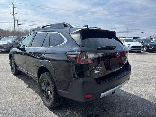 Crystal Black Silica 2024 Subaru Outback Limited