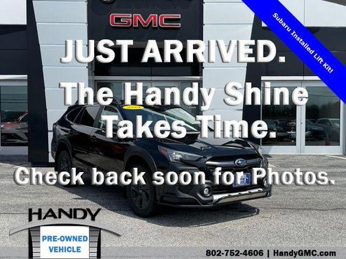 Crystal Black Silica 2024 Subaru Outback Limited