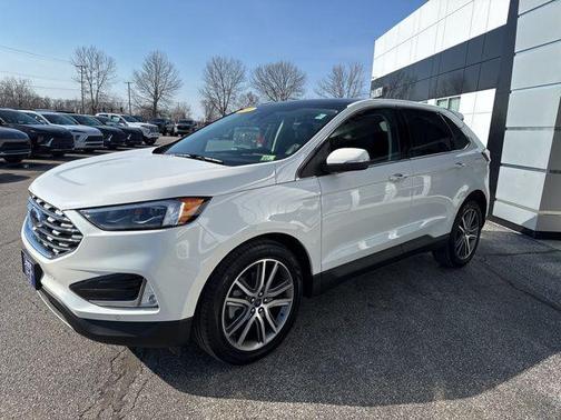 Star White Metallic Tri-Coat 2022 Ford Edge Titanium