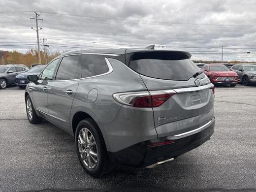 2023 Buick Enclave Essence AWD