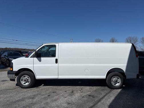 2026 GMC Savana 2500 Work Van