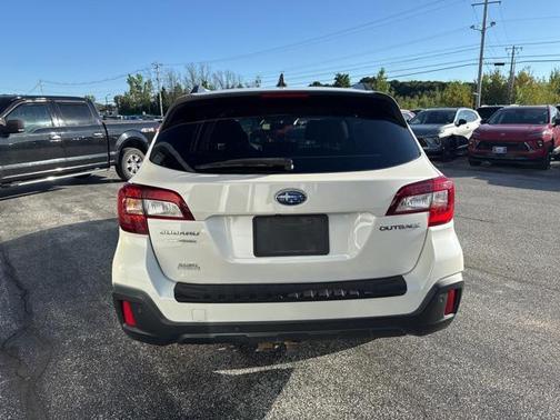 2018 Subaru Outback 2.5i Touring
