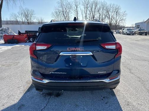 2022 GMC Terrain SLT