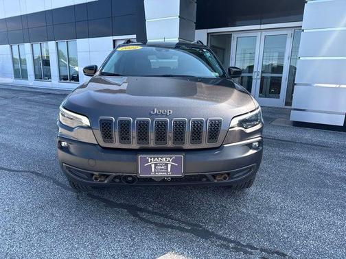 Granite Crystal Metallic Clearcoat 2022 Jeep Cherokee Trailhawk