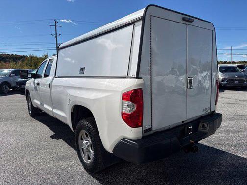 Super White 2019 Toyota Tundra SR