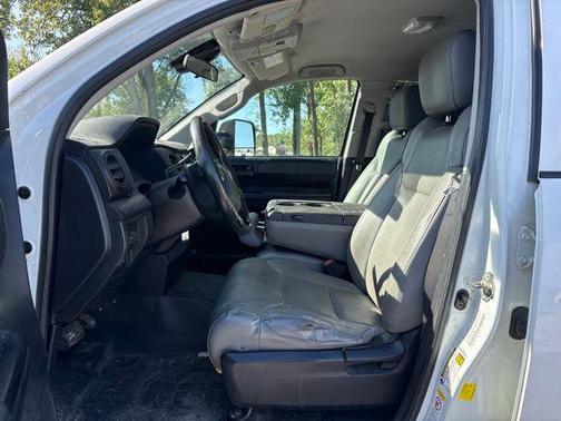 Super White 2019 Toyota Tundra SR
