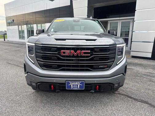 Sterling Metallic 2024 GMC Sierra 1500 AT4